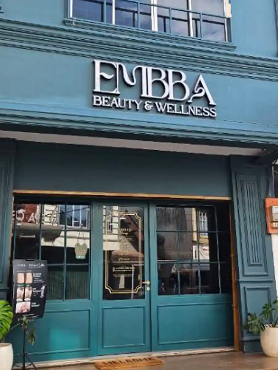 Tampak depan gedung Embba Beauty and Wellness
